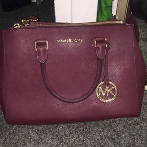 Michael kors maroon purse